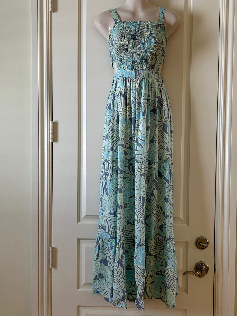 Sincerely Jules Blue/Green Tropical Print Side Cut-Out Maxi Dress, Size S, EUC